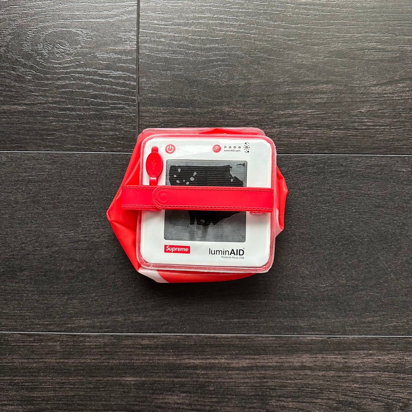Supreme/Luminaid Packlite Nova USB